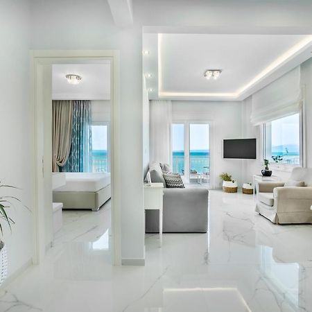 Beach Front Casa Elena 卡尼奥提 外观 照片