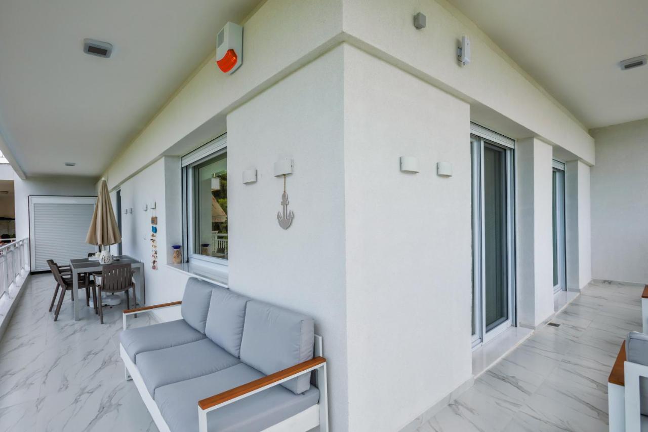 Beach Front Casa Elena 卡尼奥提 外观 照片