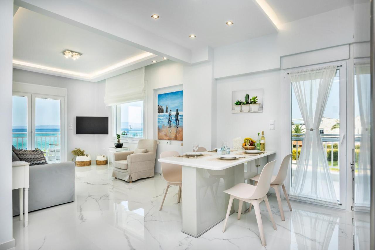 Beach Front Casa Elena 卡尼奥提 外观 照片
