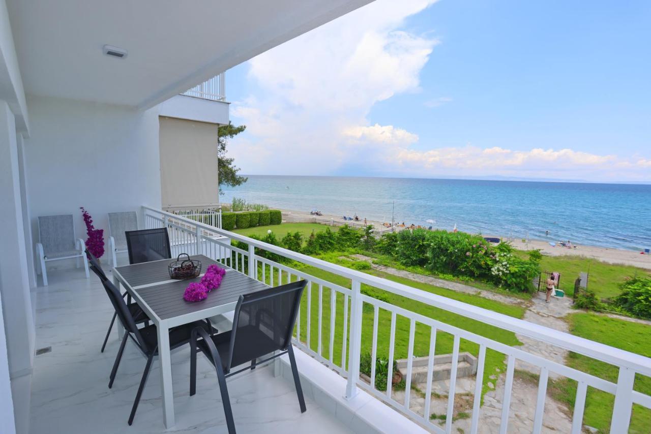 Beach Front Casa Elena 卡尼奥提 外观 照片